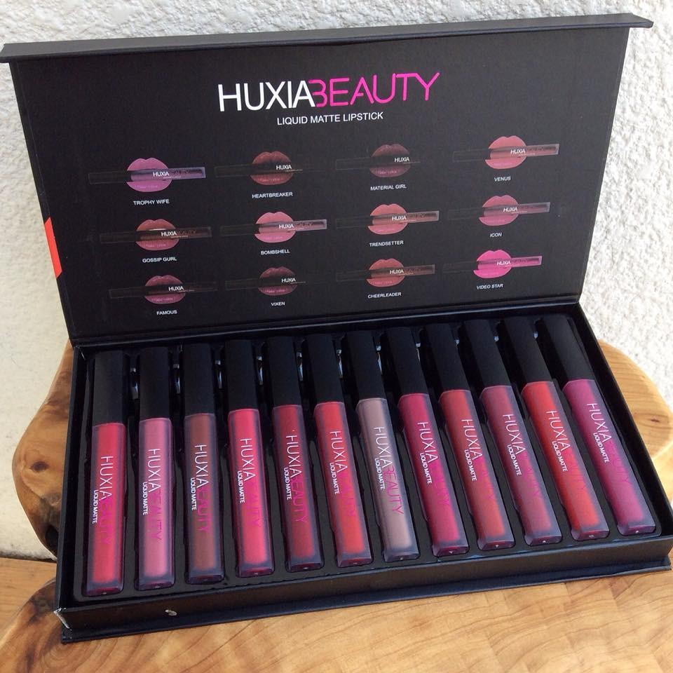Huda Beauty Liquid Matte Lipstick & Lip Gloss Tray (Set Of 12)  hblgmiz5c-a
