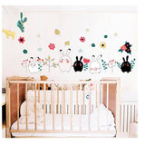 Super Mignon Noir Et Blanc De Bande Dessinée Lapin Fleurs Stickers Muraux Enfants Chambre Décoration Amovible Animal Applique Armoire size 60x90 mj8009