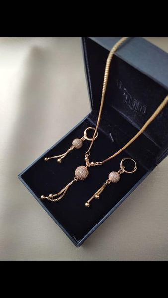 Zircon style jewellery combo set round shape with white stones Pendant ball necklaces with beautifull Earring