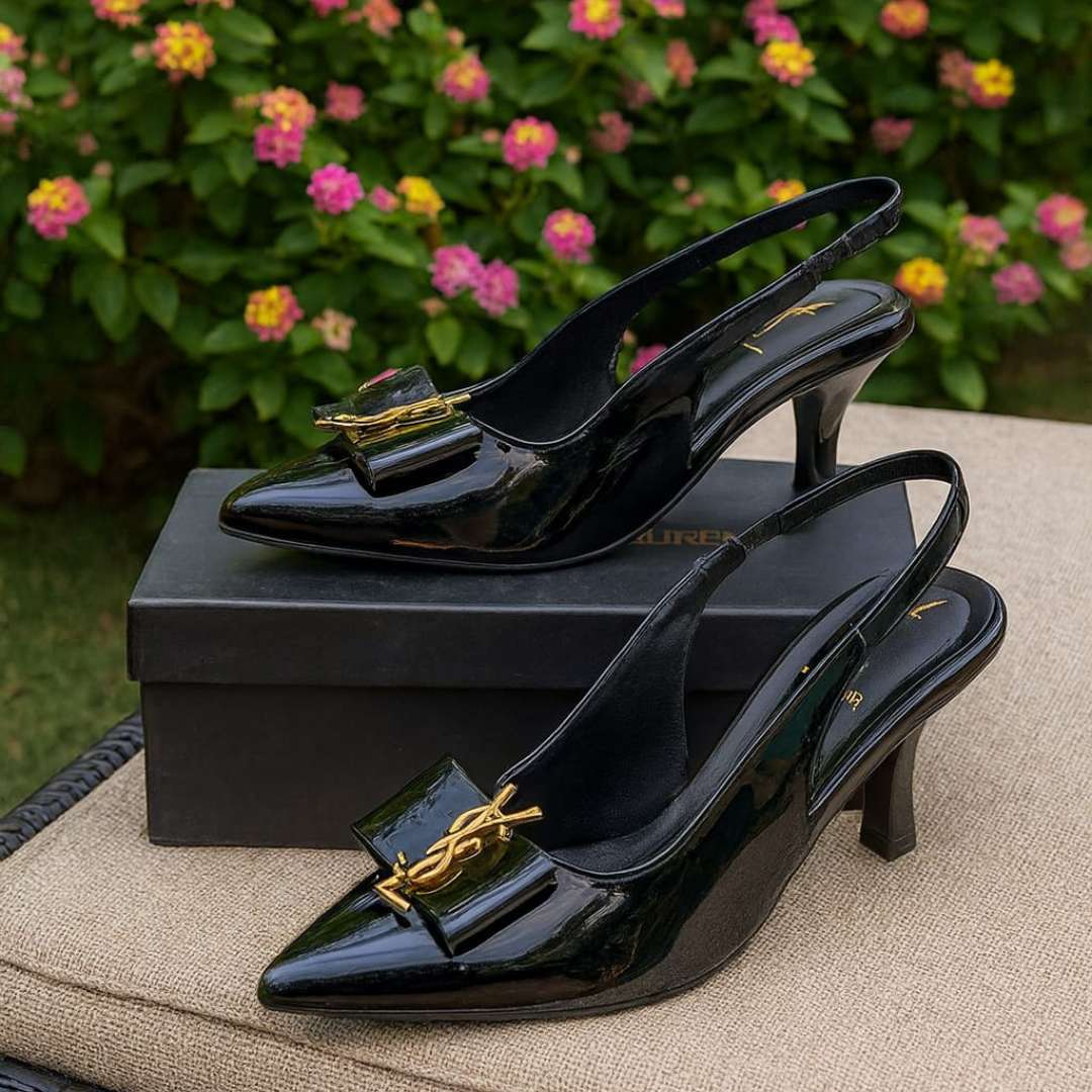 Elegant Black Kitten Heel Shoes For Women – 2.5 Inch Heels With Gold Buckle And Elastic Band Closure For Stylish Comfort And Perfect Fit (6)
