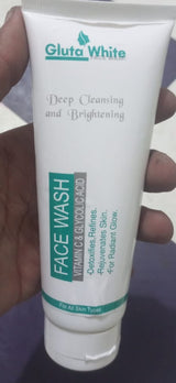 100ML - Gluta White Face Wash Deep Cleansing And Brightening With Vitamin C And Glycolic Acid Detoxifies Refines And Rejuvenates Skin For Radiant Glow (Without Box)