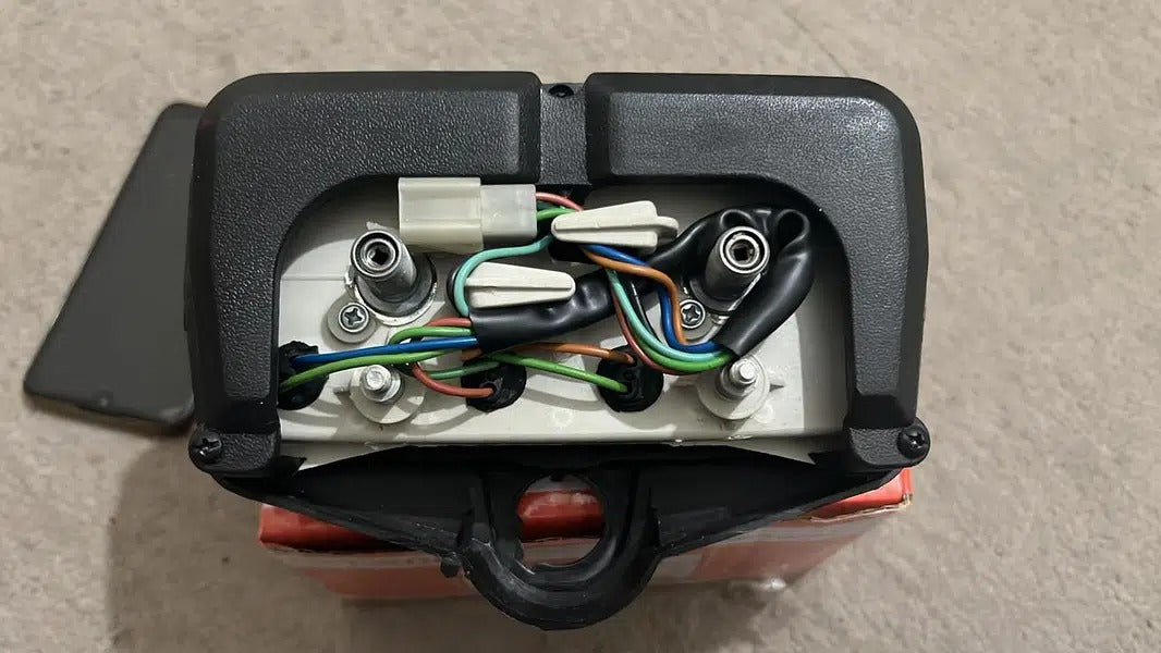 Speedometer for CG 125 Motorcycle | Honda 125cc Bikes With Meter Colour Lights (Complete meter with box)