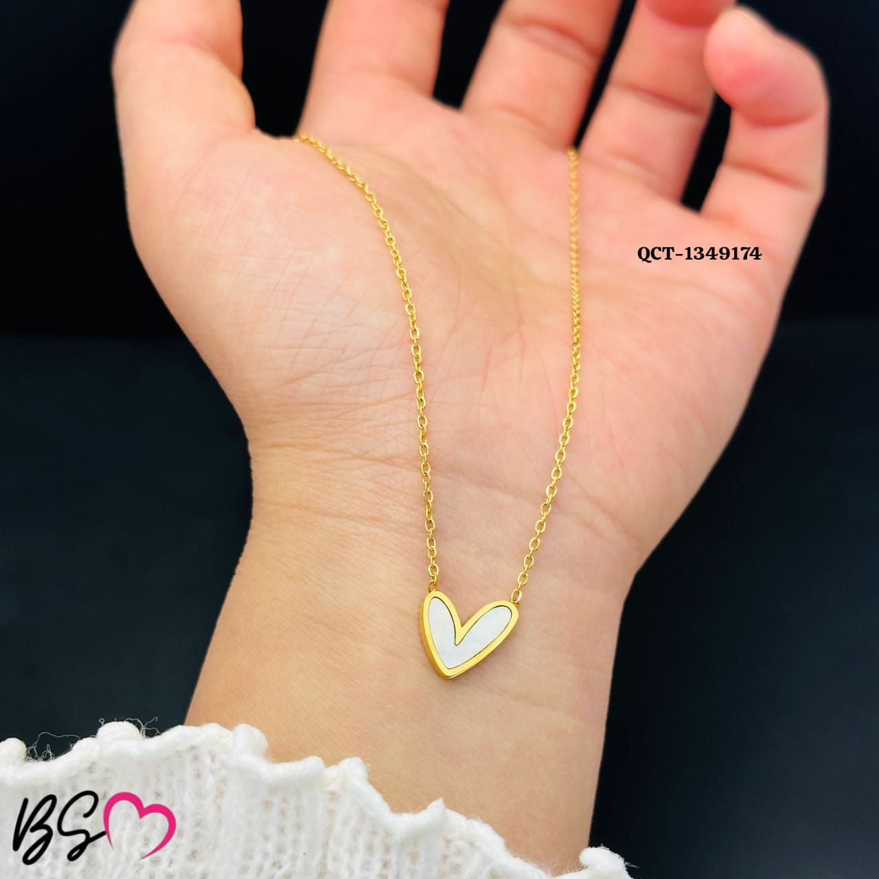 QCT-174 Mini Heart Stainless Steel Necklace – Elegant Jewellery, Stylish Accessory for Women