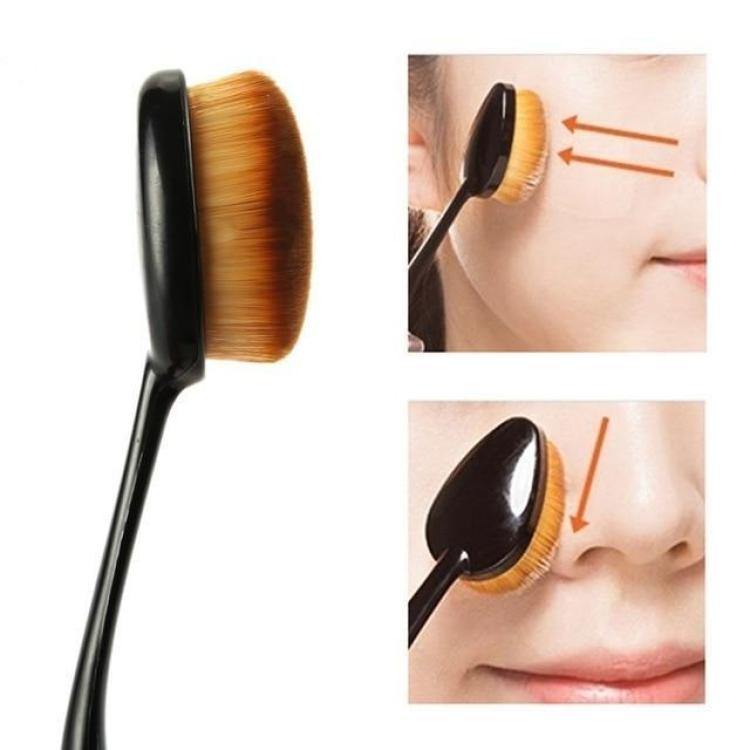 Pack Of 2 - Oval Makeup Brush And Beauty Blender Puff