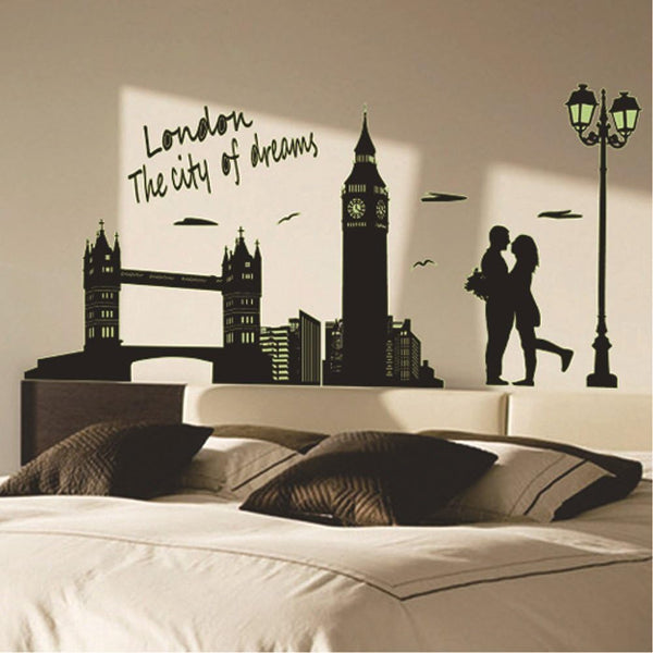 WALLSTICKER LONDON THE CITY GLOW IN THE DARK BRIDGE ABQ9603