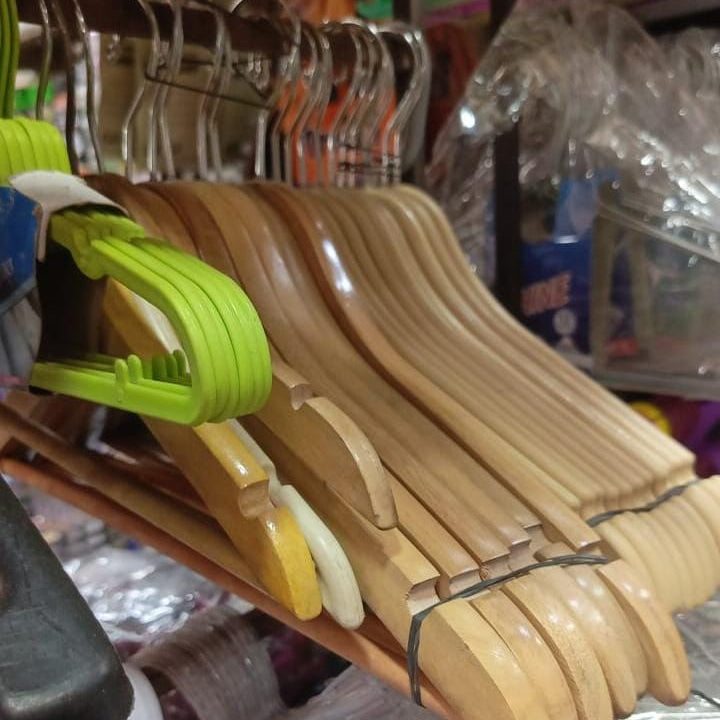 1Pc Premium Wooden Clothes Hangers Pack Non Slip Heavy Duty Coat And Suit Hangers With 360 Rotating Hook