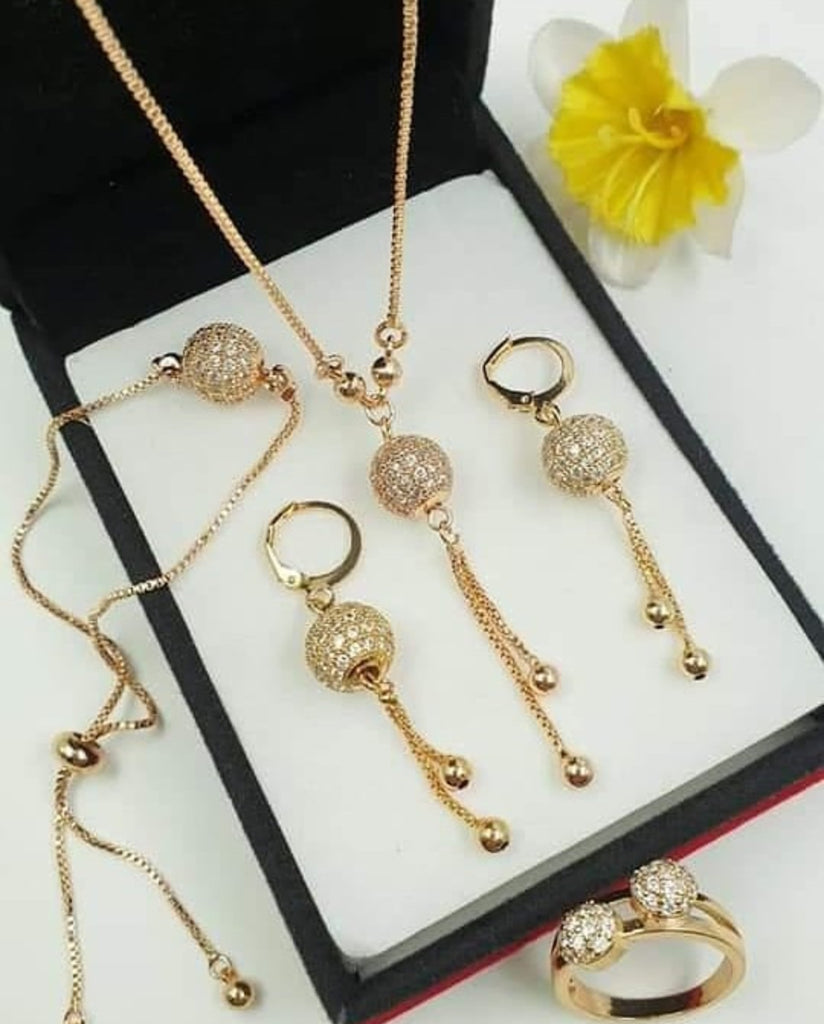 Gold Plated Pendant ,Bracelet And Earrings Set Trending Fashion