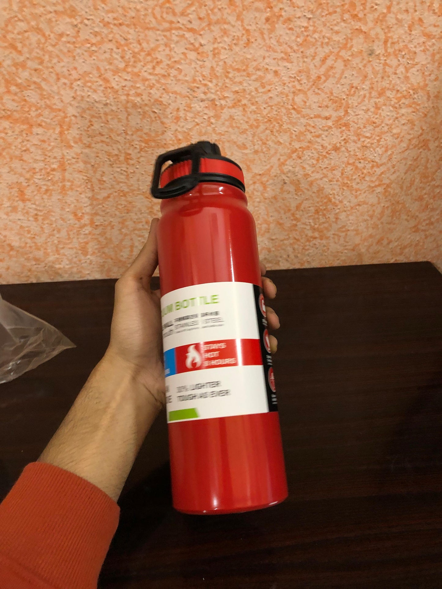 Double-Wall Insulated Stainless Steel Water Bottle 800mL – Hot & Cold, Leak-Proof, Portable Design