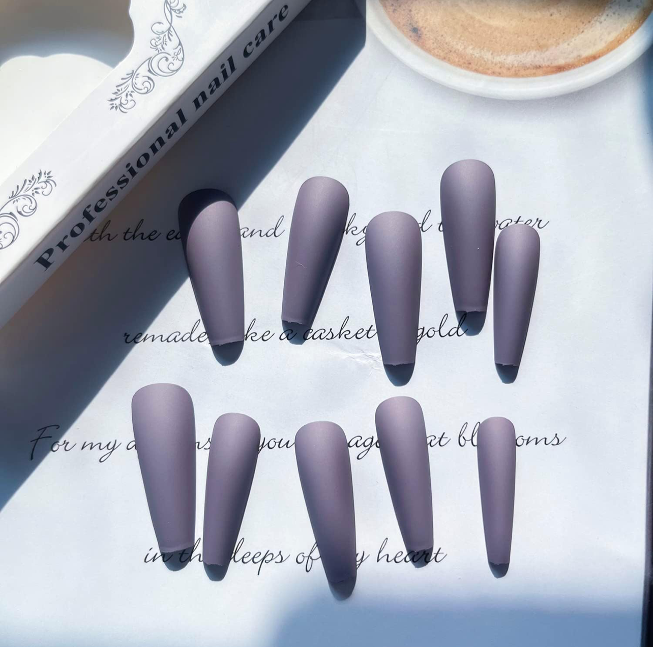 24Pcs O.TWO.O  Matte Nails with accessories
