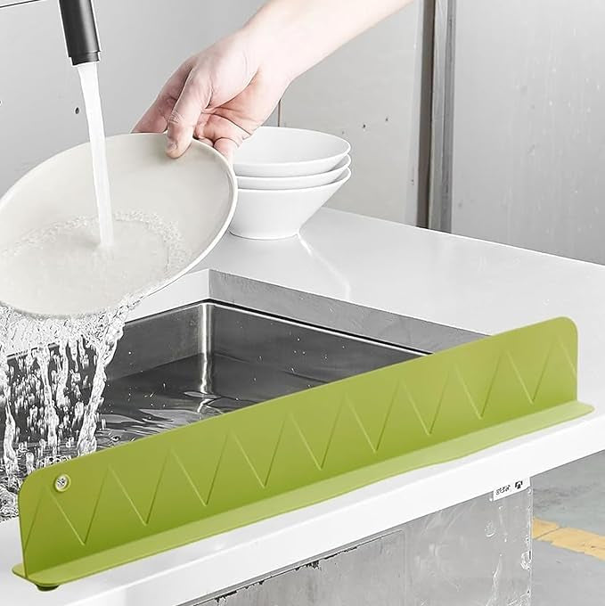 Silicone Sink Splash Guard Anti-Splash Faucet Protector, Water Baffle & Sink Splash Stopper for Kitchen and Bathroom