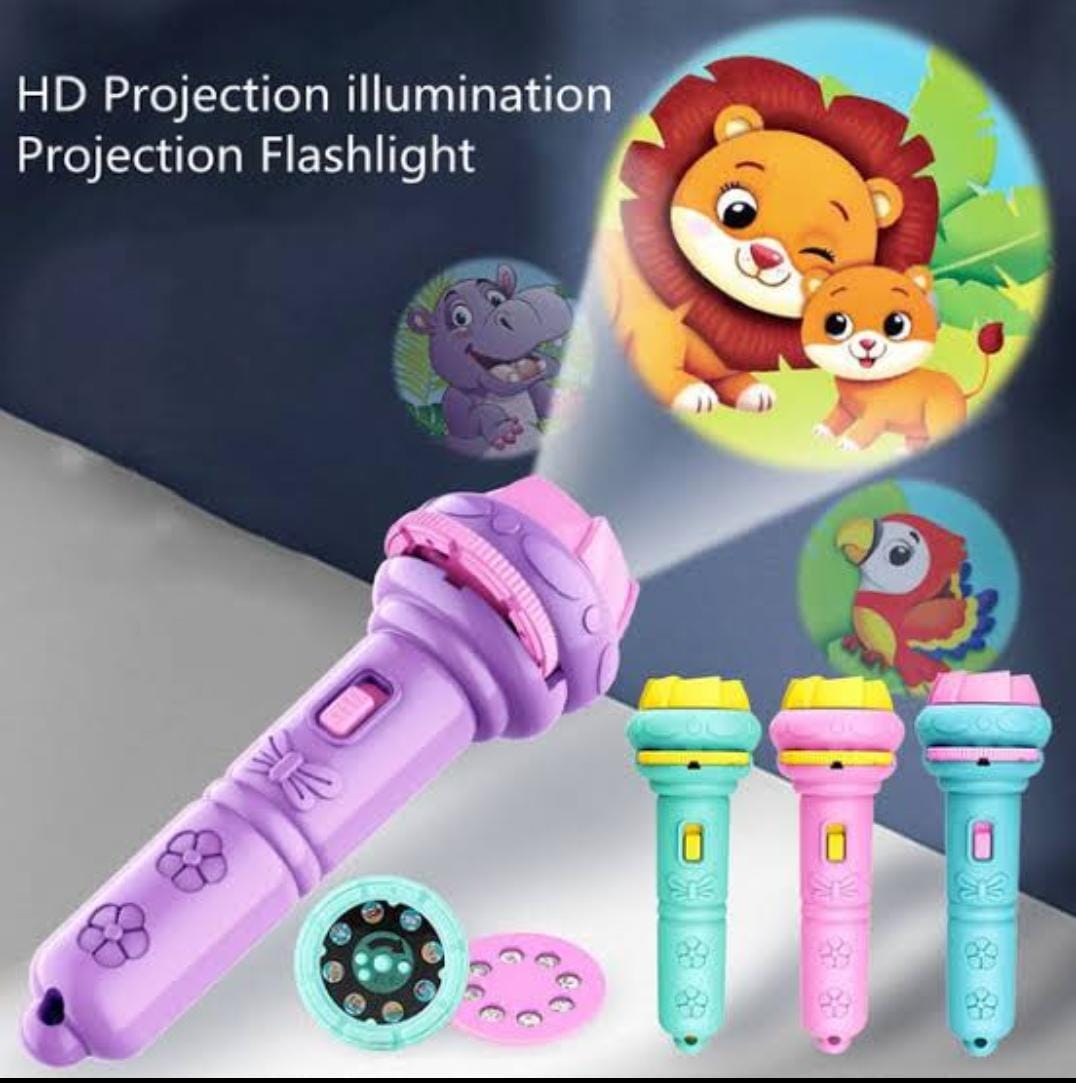 Baby Projector Torch 3 Cards Cartoon Projection Flashlight  Children Early Education Toy (random color )