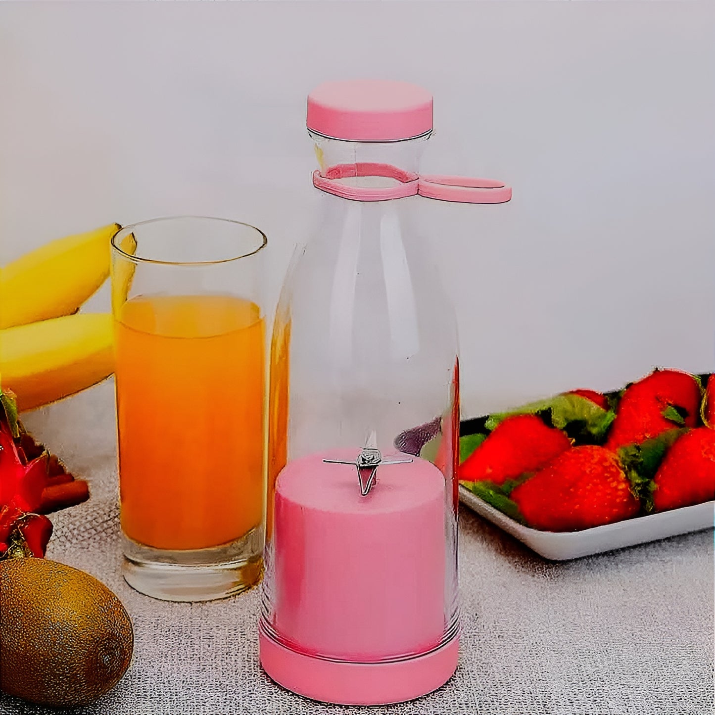 Mini Portable Blender Electric Fruit Juicer Mixers 380 Ml (random color)