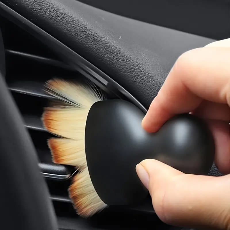 Car interior Cleaning &amp; Multifunctiona  Soft Hair Brush For cleaning of Small and Tiny Places (random color)