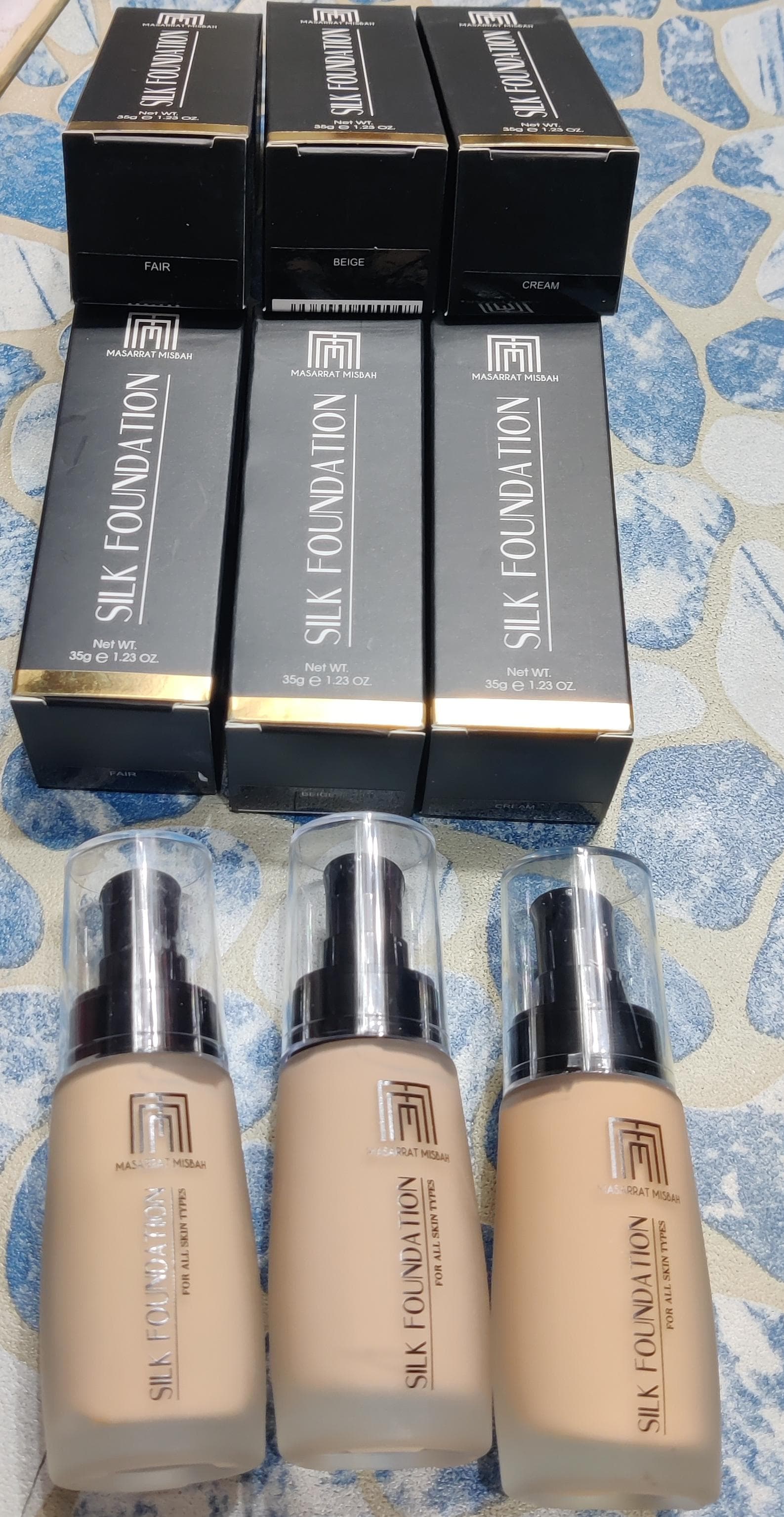 Masarrat Misbah Cream Silk Foundation Shine and Moisturize 35ml - Beige