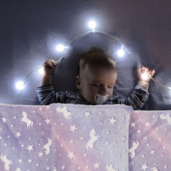Glow in The Dark Stars Blanket Soft Cozy Blankets for Bed Couch Sofa Camping Travel, (random design )