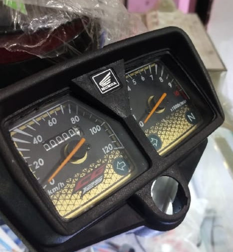 Speedometer for CG 125 Motorcycle | Honda 125cc Bikes With Meter Colour Lights (Complete meter with Box)