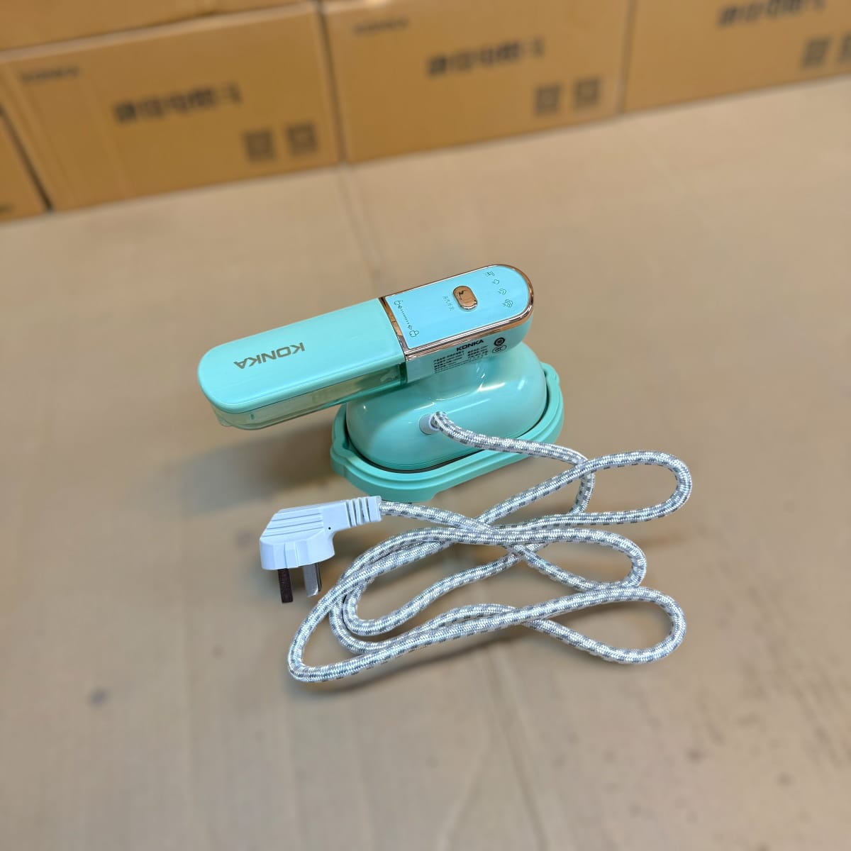 Konka Travelling Steam Iron Imported / konka Portable Compact Steam Iron / Mini Steam Iron