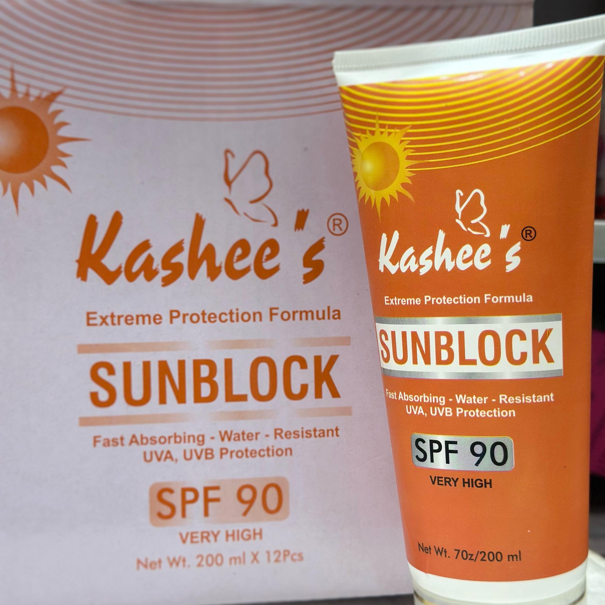 01 Pc Kashee’s Sunblock SPF 90 – Extreme Protection Formula | Fast Absorbing Water Resistant UVA, UVB Protection 200ml