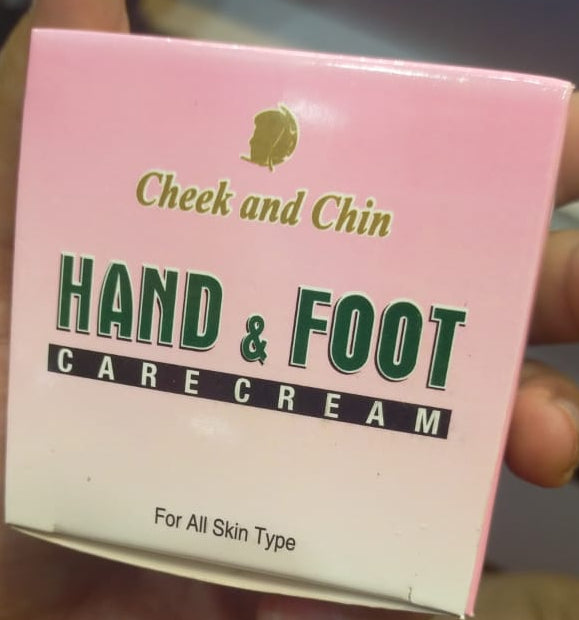 Hand &amp; Foot Care Cream – Deep Moisturizing and Nourishing Formula for Dry, Sensitive Skin Protection and Softness