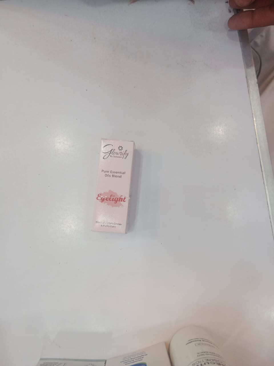 Glowrify Eyelight Serum - Eliminates Dark Circles Around Eyes &amp; Puffy Eyes 10 ML