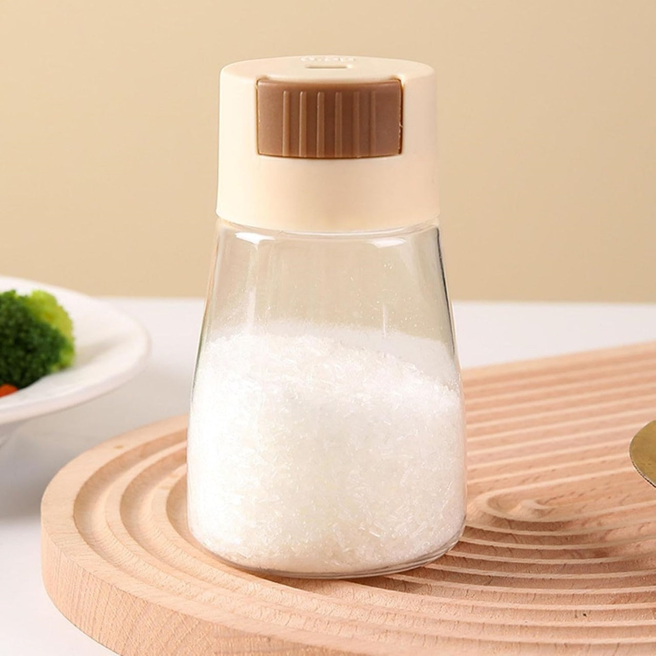 Measurable Control Spice Bottle –Spice Jar with Press Control Cap | Kitchen Sealed Quantitative Spice Dispenser | Spice jar (Random Color)