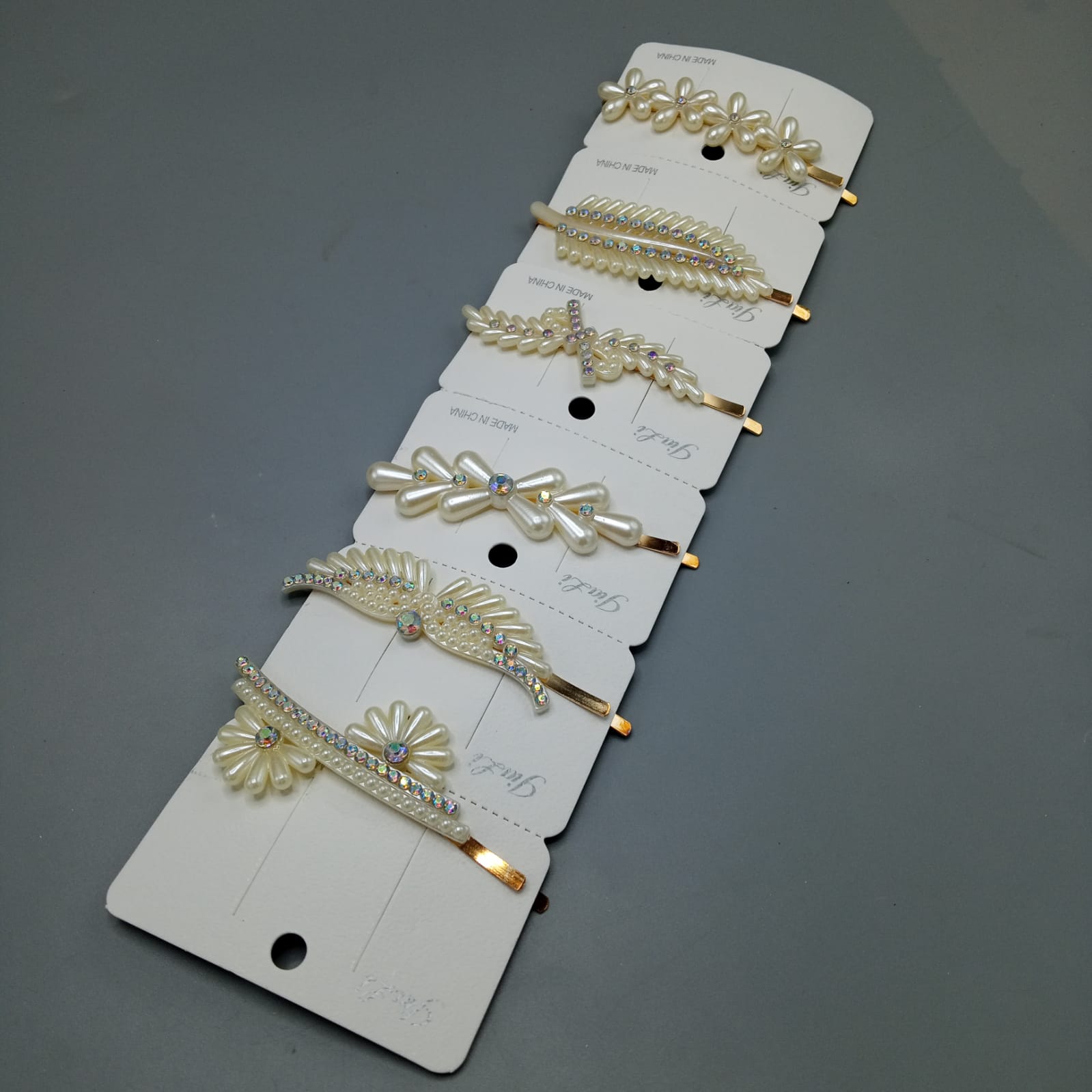 Hair Clip Beautyfull Design For Baby Girl Random Design