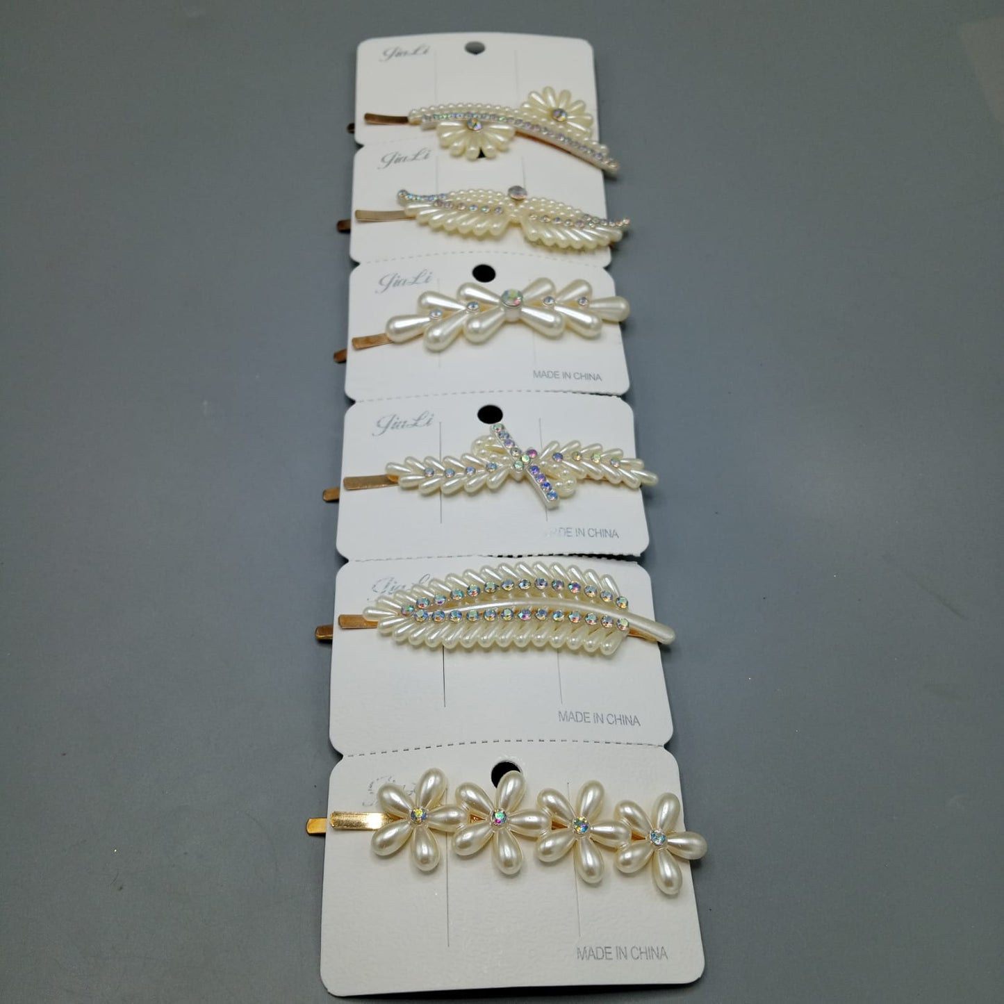 Hair Clip Beautyfull Design For Baby Girl Random Design