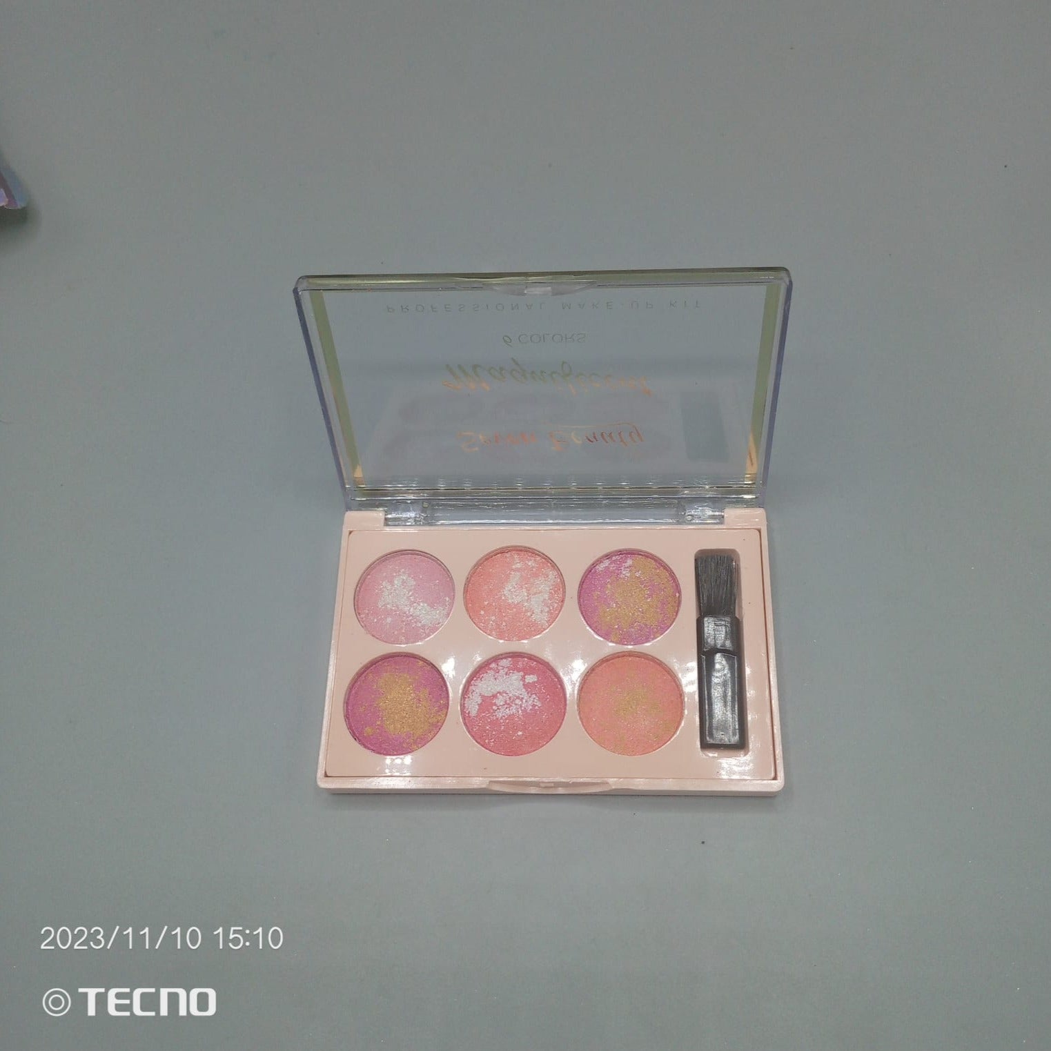 Seven Beauty 6 in 1 Professional Blush On Palette Kit