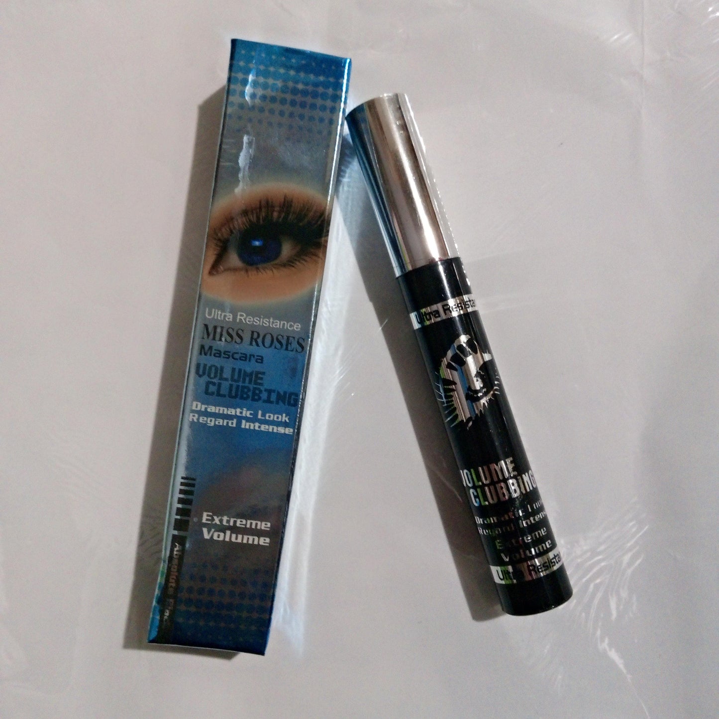 Miss Roses Eyeliner  /Mascara  Volume Clubbing  Drmatic Look Regard Intense
