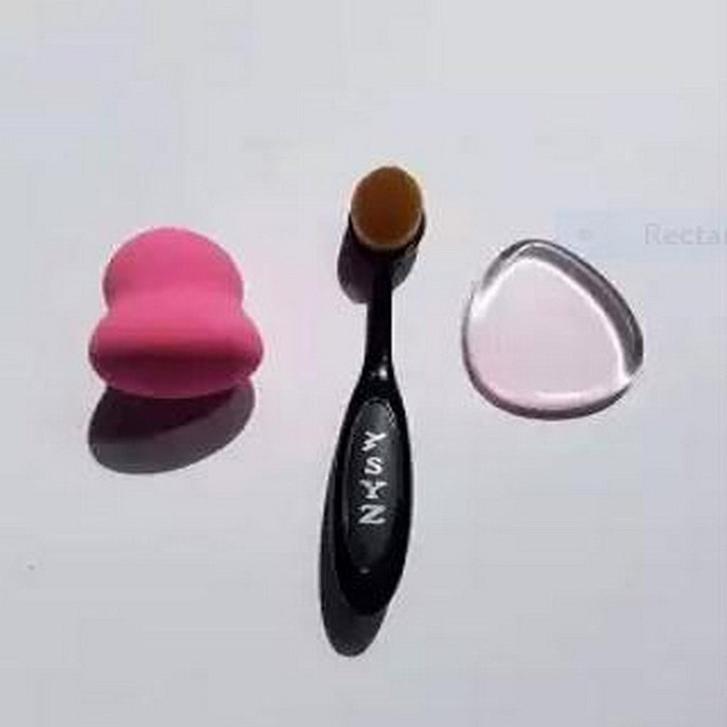Oval Brush With Beauty Blender And Silicon