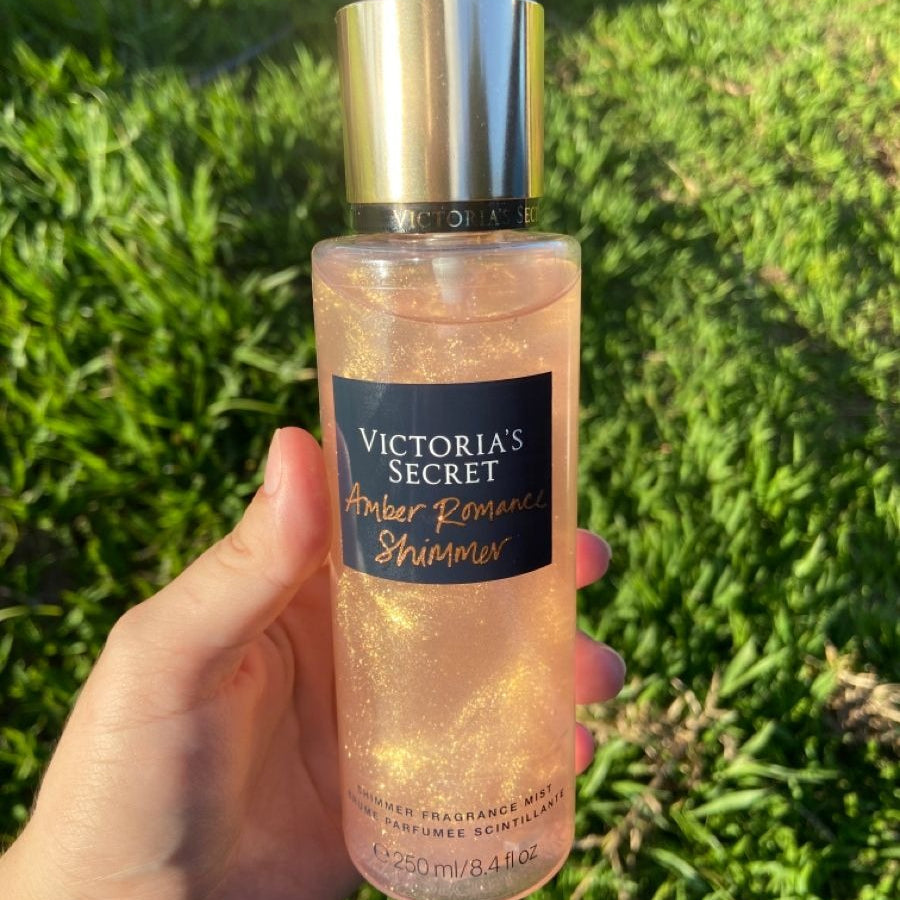 Victoria's Secret Amber Romance Shimmer Fragrance Mist Reliable Performance Stylish Scent - 250ML