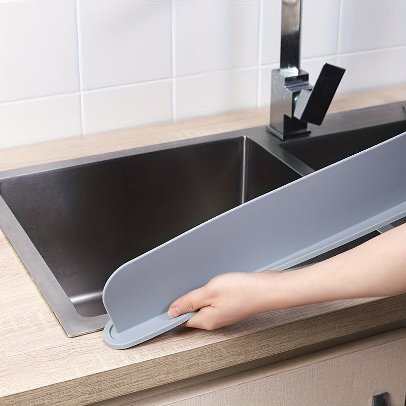 Silicone Sink Splash Guard – Anti-Spill Faucet Stopper, Flexible Oil-Proof Water Baffle Plate with Strong Suction Cups-Random Colour