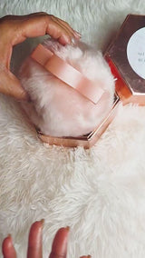 Shimmering Flash Body Contour Makeup Illuminator Handmade Plush Bronze Highlighter Ball Puff Containing Glitter Puff