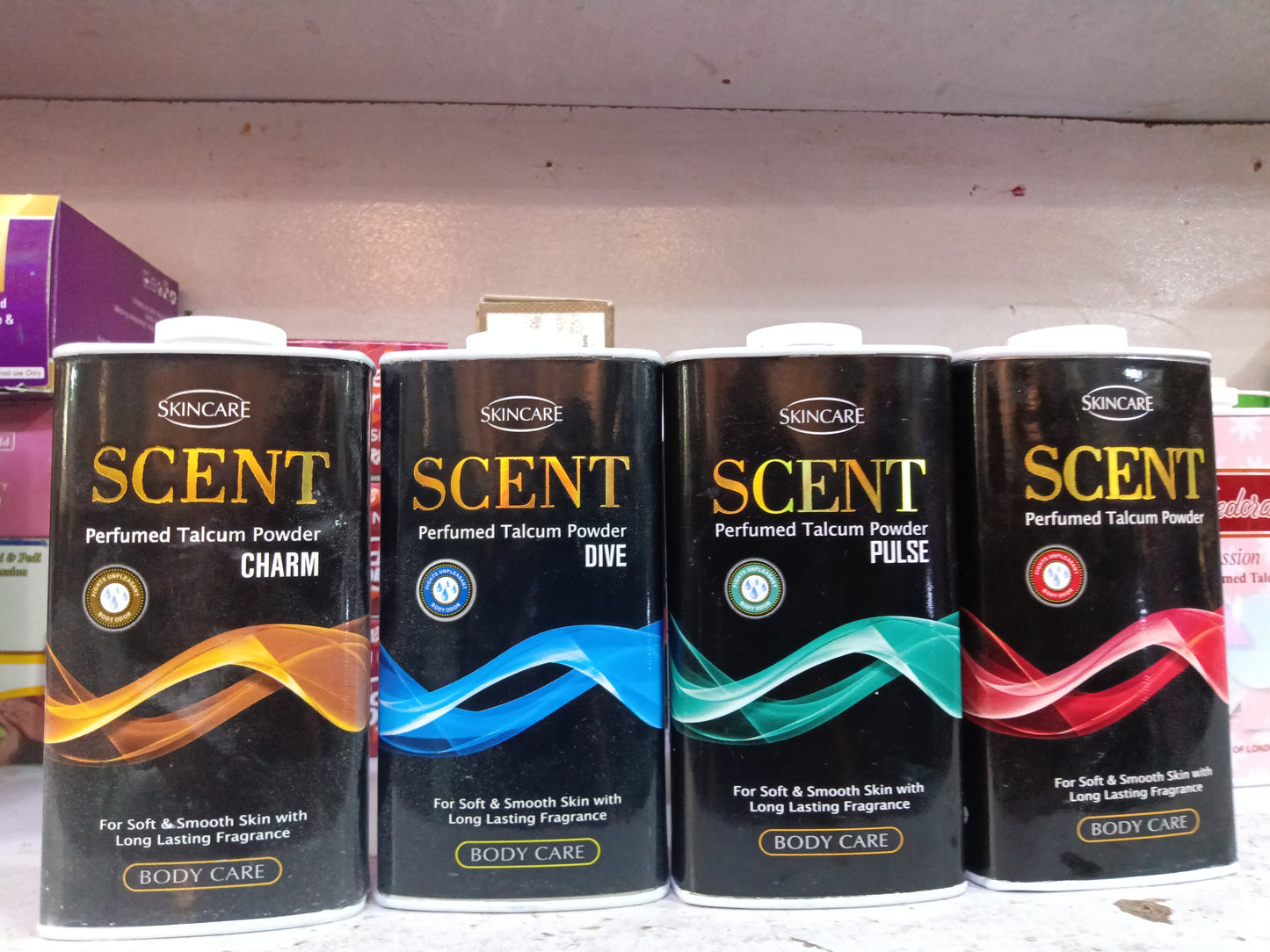 Scent talcum powder