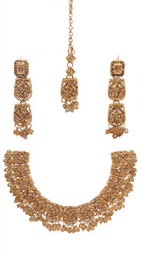 Heavy Champagne Crystal Bridal Set - Choker + Long 3-Step Earrings + Maang Tikka. Full champagne stones, crystal latkan beads, golden polish. Shadi / Barat / Walima ke liye royal dulhan look, box included.