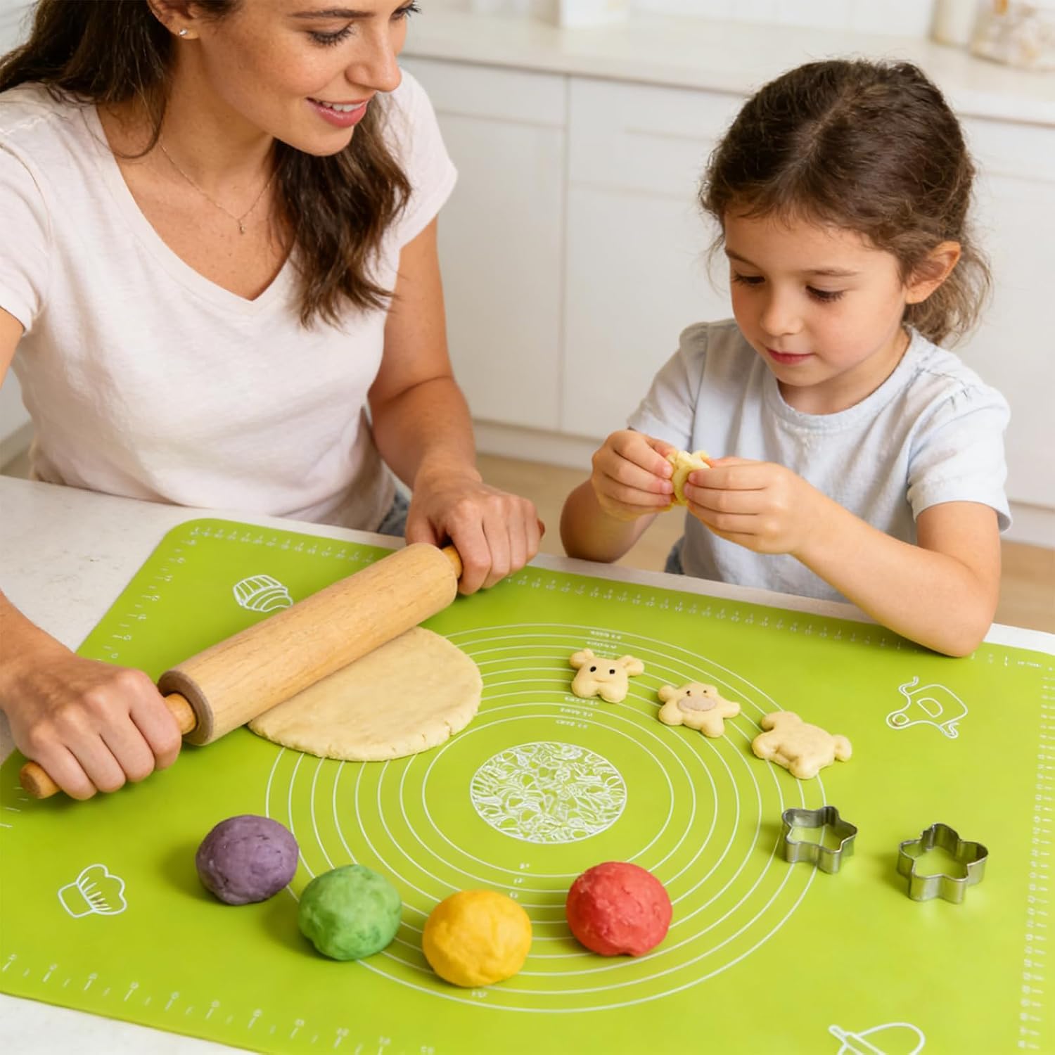 Silicone Rolling Mat with Measurements, Non Stick Fondant Baking Sheet for Roti, Chapati, Dough, Pastry & Cake Random Color Available