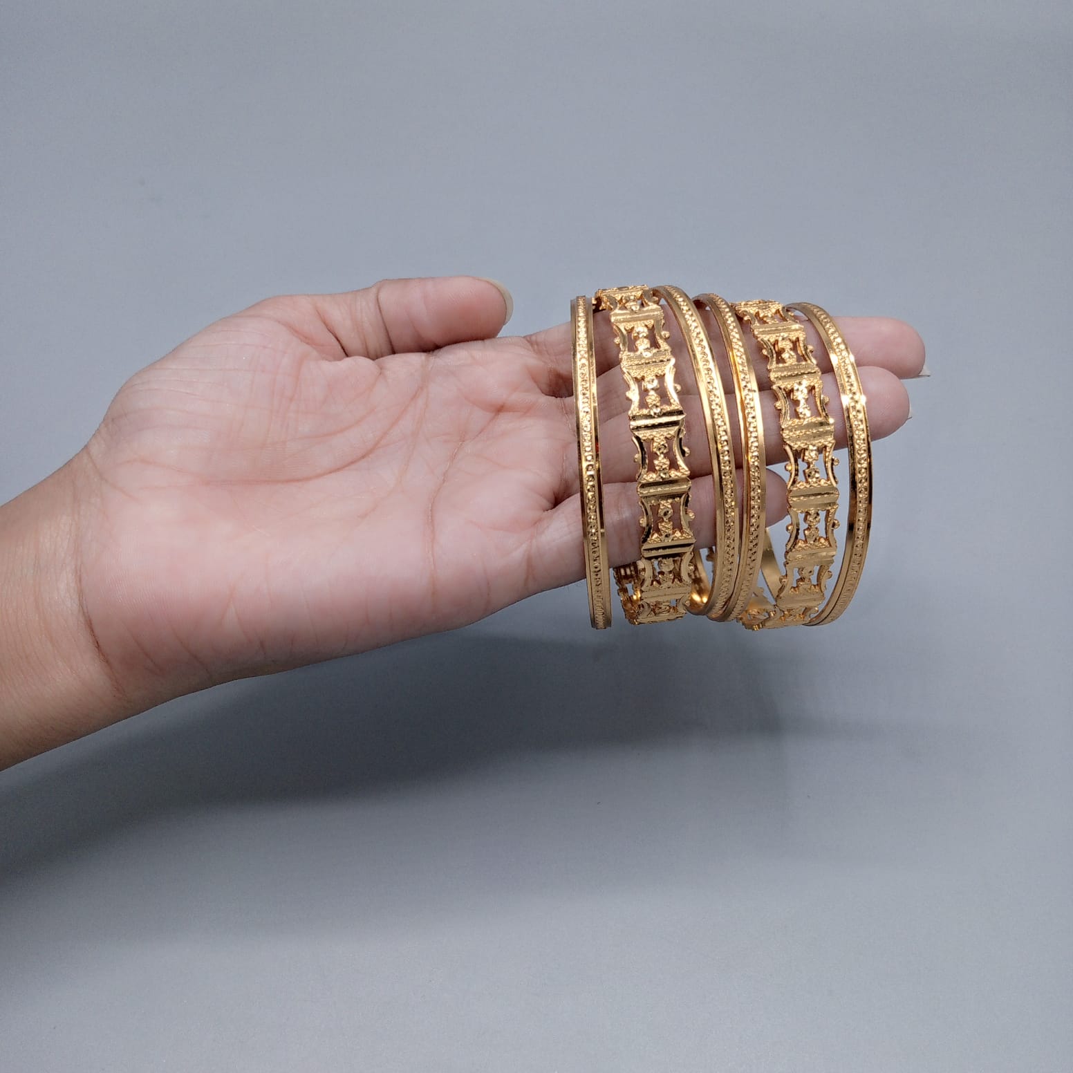Set Of 6 - Gold Plated Bangles - Golden bl24gde4a-5