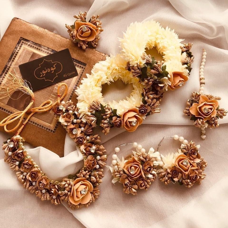 Maiyo Mehndi Flower Jewellery For Bridal And Friend's Bridal Wear Wedding & Any Funcation  jtfrmia1h-i