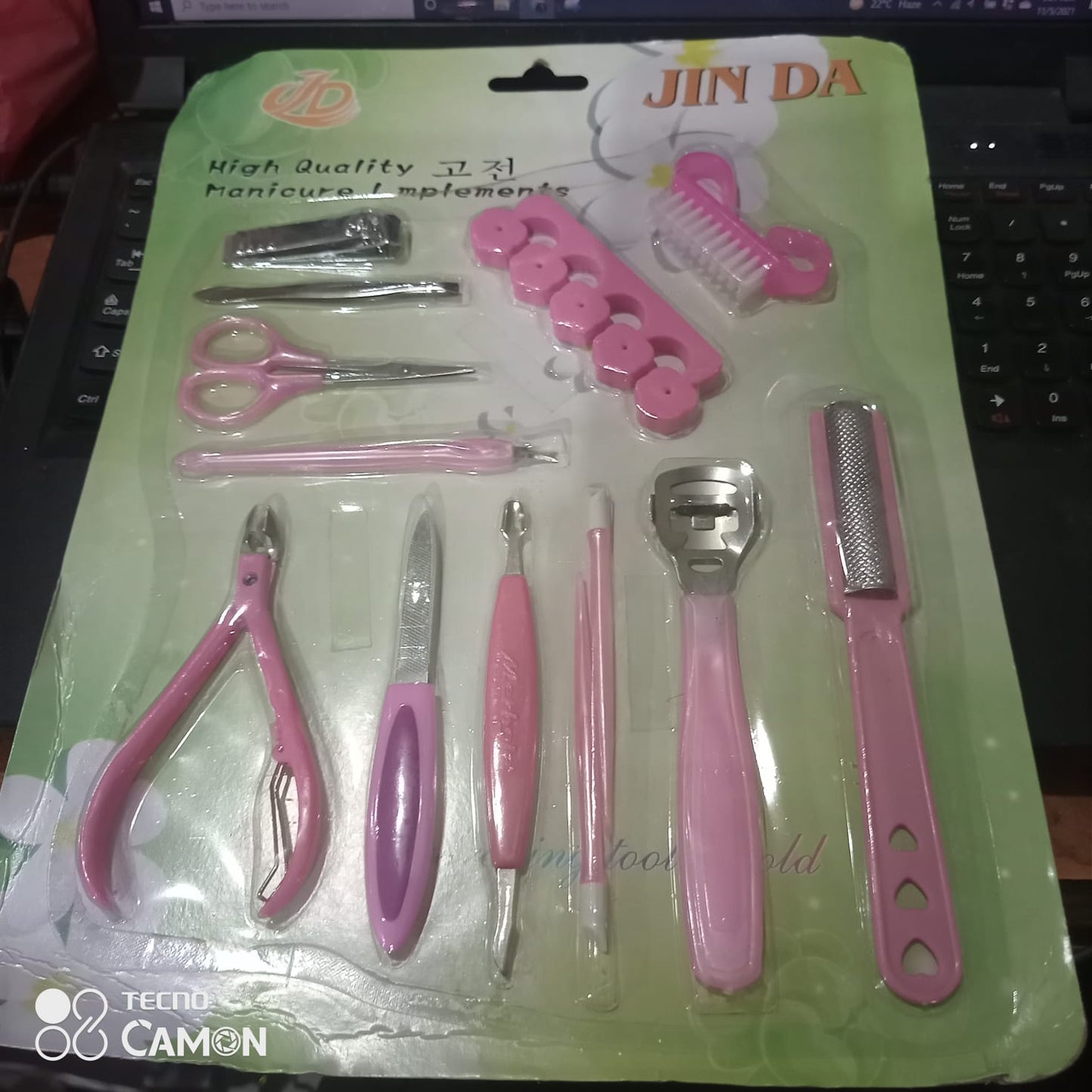 Manicure And Pedicure Kit (Professional Range) ntfrmir3k-1