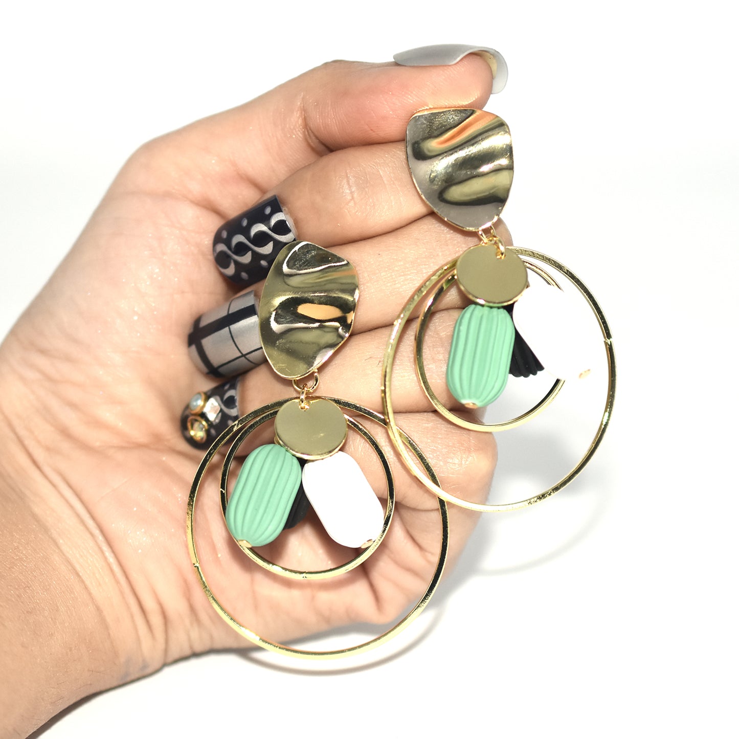 Simple Fashion Creative Golden Black Metal Geometric Earrings For Women Vintage Big Round Hanging Dangle Drop Earrings Female egfrmib9j-1