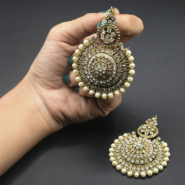 Heavy Antique Pearl Earring egfrapb5a-e