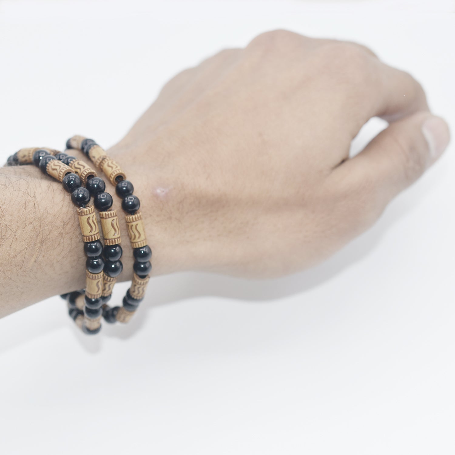 Bracelets for Men That Complement Any Outfit btfrcka4i-g