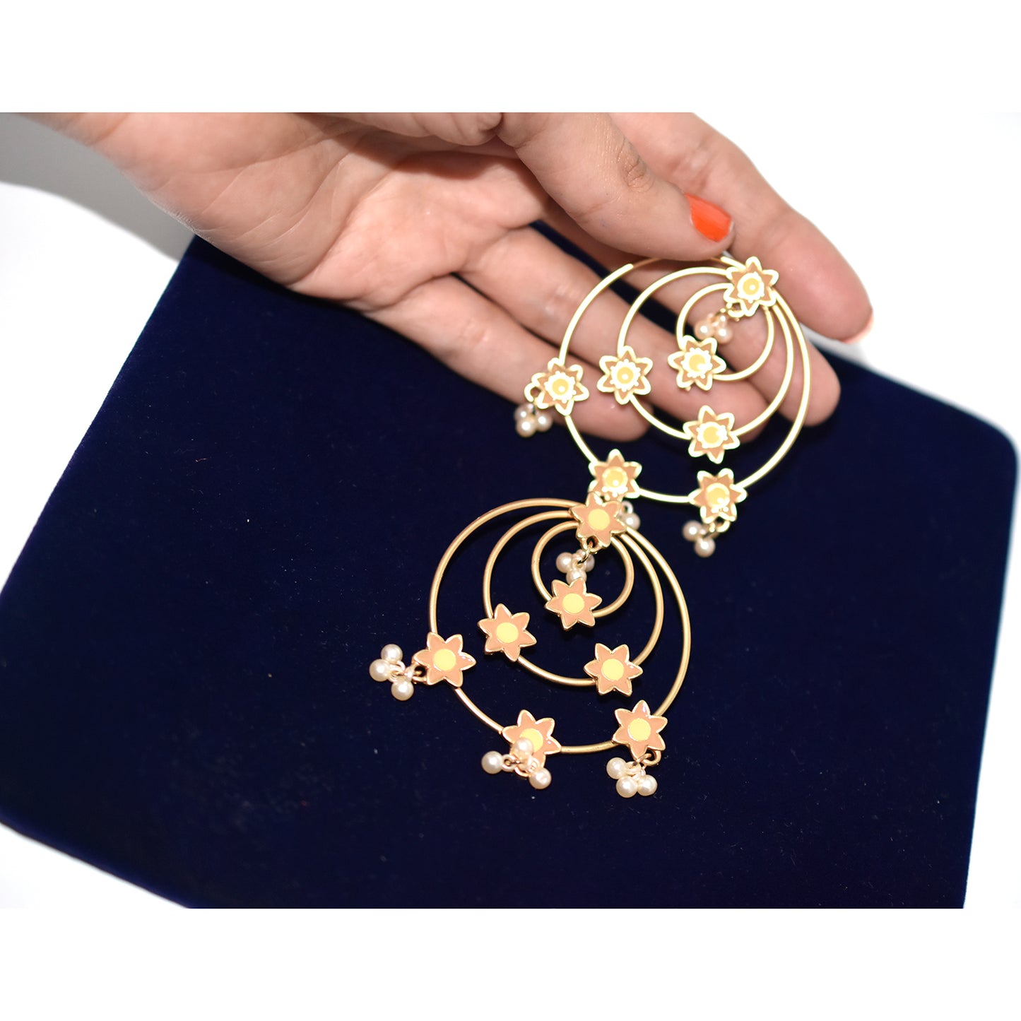 2021 Latest Fashion Jewelry bali Vintage Gold Big Hoop Earrings With Charm Lady's Street Style Statement Earring egfrbdb8a-1