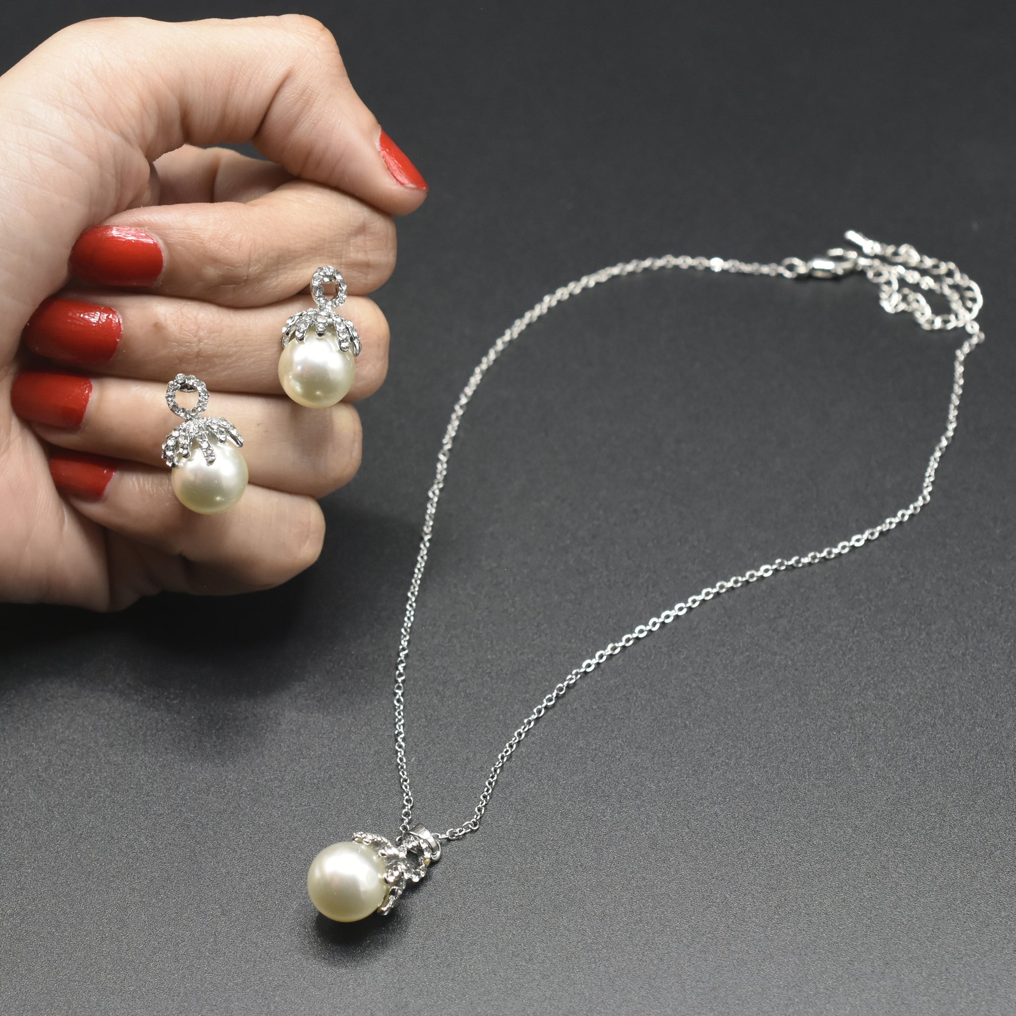 Bella Pearl Pendant Necklace and Earrings Set jtfrgda7j-5