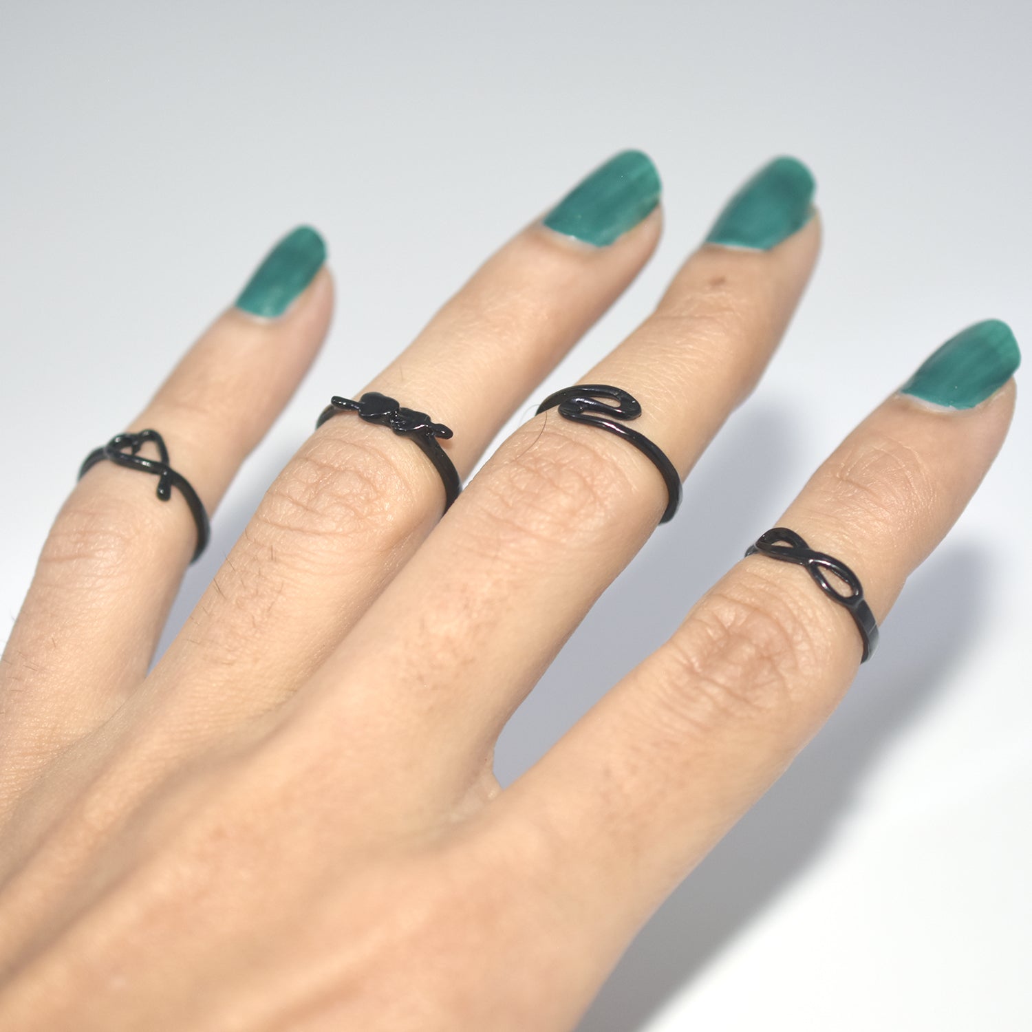 2020 New Korean Vintage  Black 4 Rings Metal Rings for Women Party Ring Jewelry fgfrbkf3m-3