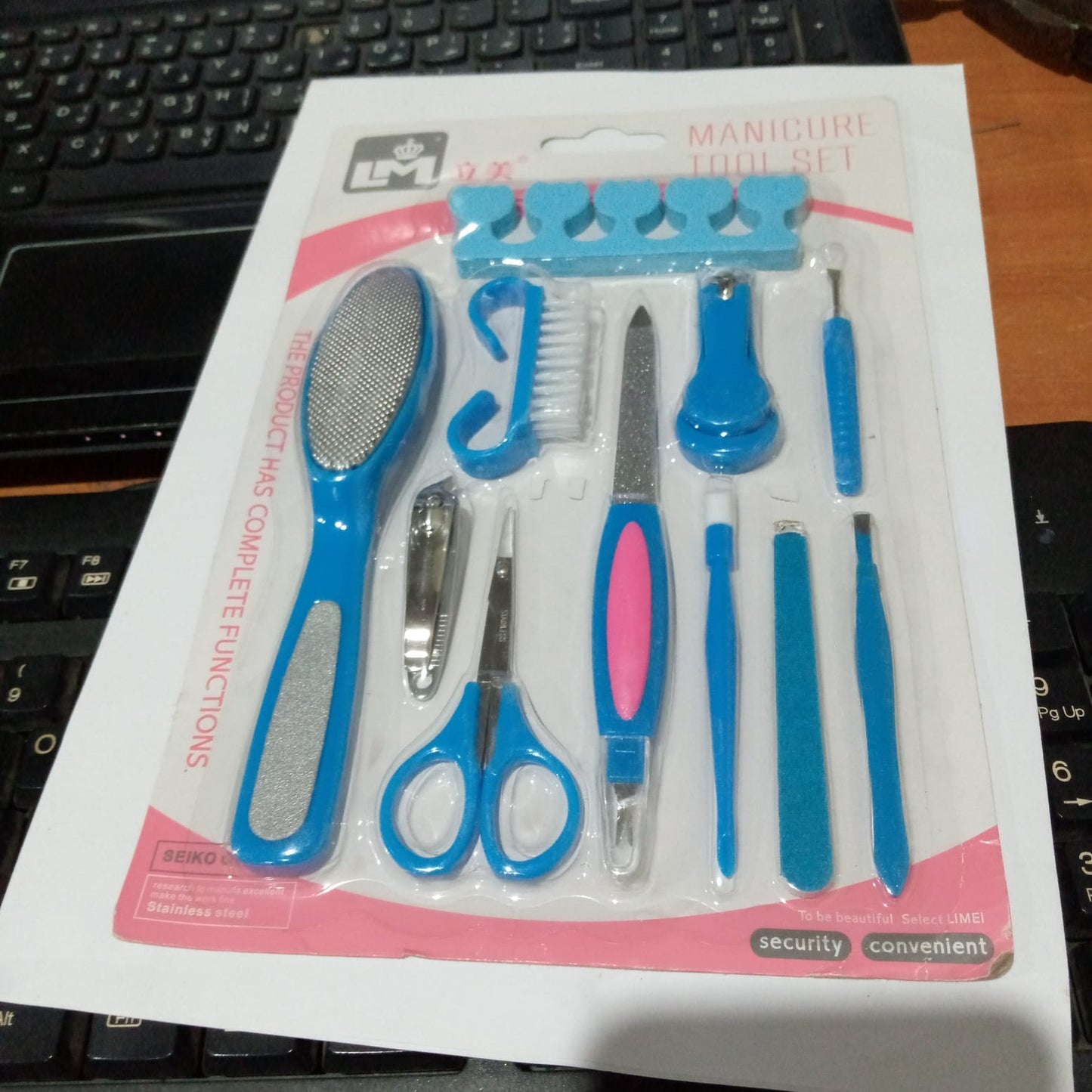 Manicure And Pedicure Kit (Professional Range) ntfrmir3k-1