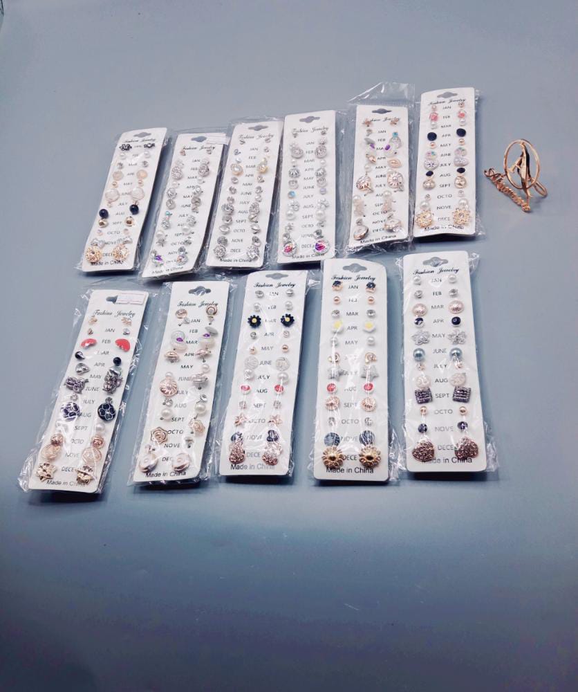 Fashion 12 pair/set Randum Earrings for Women Square Crystal Heart Stud Earrings for Women egfrsrc1i-1