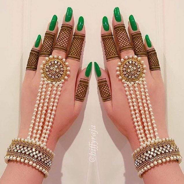 1 piece beautiful antique anjaa