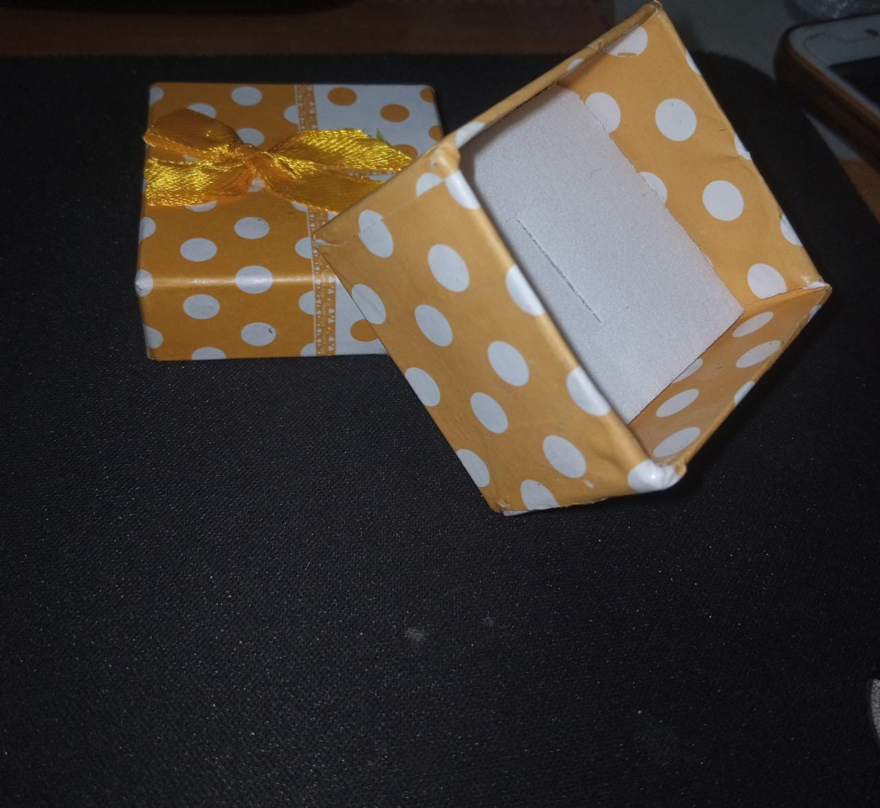 Empty Decorated GIFT BOX  bxfrmiu2a-1